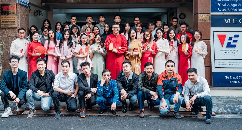vfe-tuyen-dung-chuyen-vien-tu-van-va-ho-so